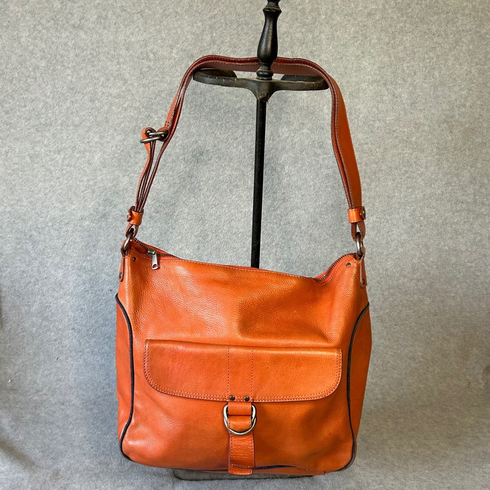 Marc Jacobs Orange Leather Shoulder Bag Purse Top Zip Front Pocket Designer